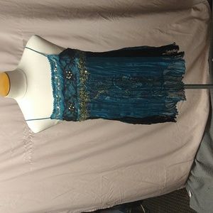 At last women's size large top.